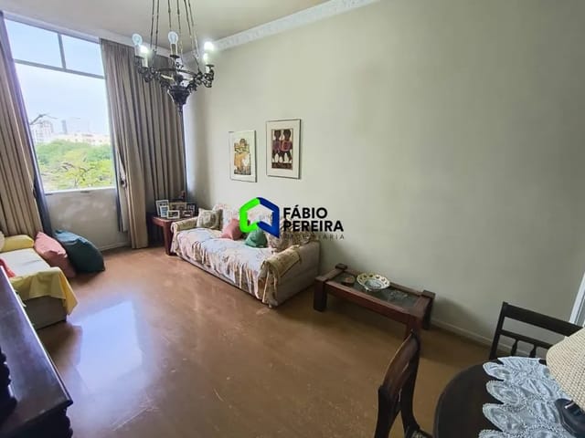 Apartamento com 79m² 2 quartos e 1 banheiro, à venda, no bairro Grajaú em Rio de Janeiro