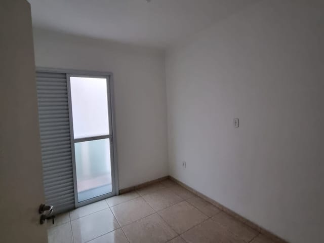 Apartamento 2 quartos e 1 banheiro, à venda, no bairro Parque das Nações em Santo André