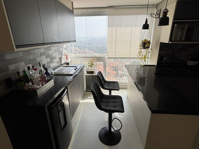Apartamento de 03 dormitórios mobiliado à venda