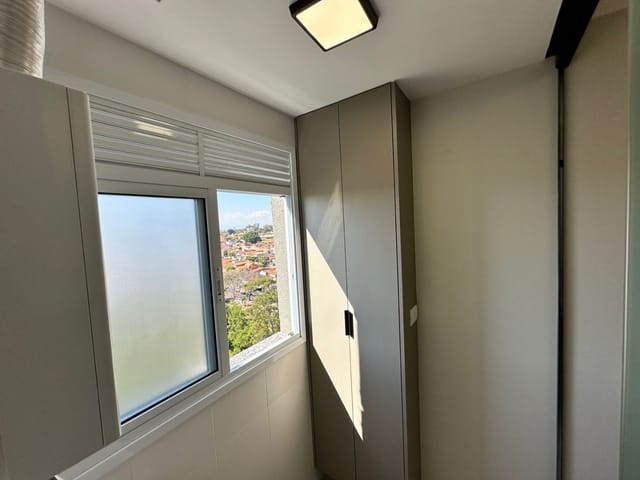 Apartamento 2 quartos e 2 banheiros, à venda, no bairro Jardim Oriente em São José dos Campos