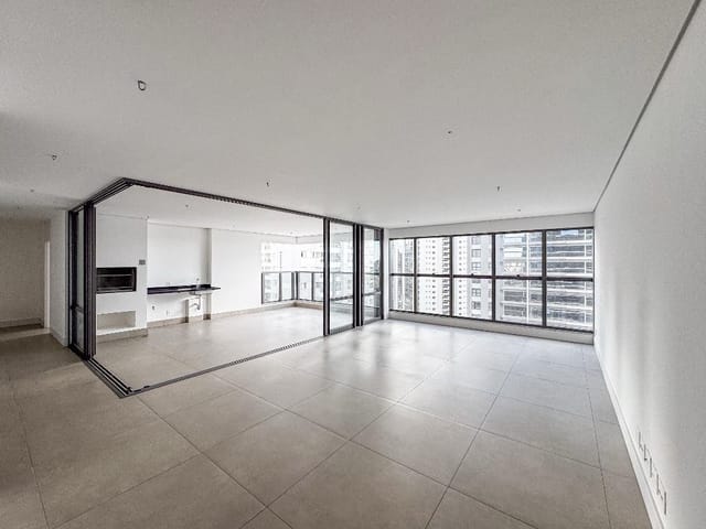 Apartamento com 285m² 3 quartos e 5 banheiros, à venda, no bairro Gleba Palhano em Londrina