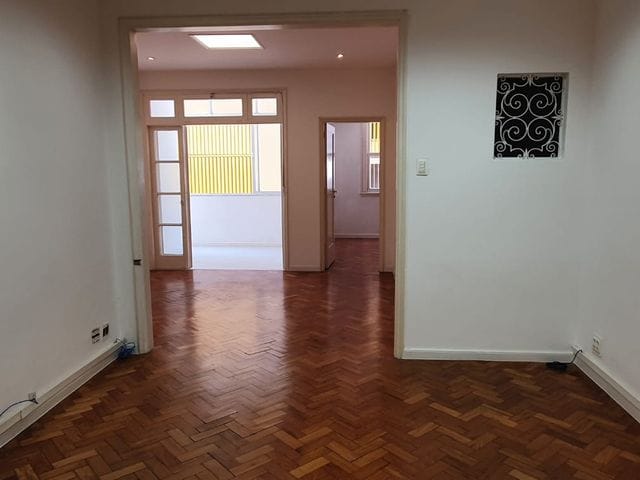 Foto do Apartamento - Apartamento de 3 quartos à venda, no coração de Copacabana, R$ 720.000,00 - Rio de Janeiro, RJ | Henrique Martins