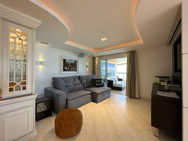 Apartamento com 309m², à venda, no bairro Centro em Balneário Camboriú
