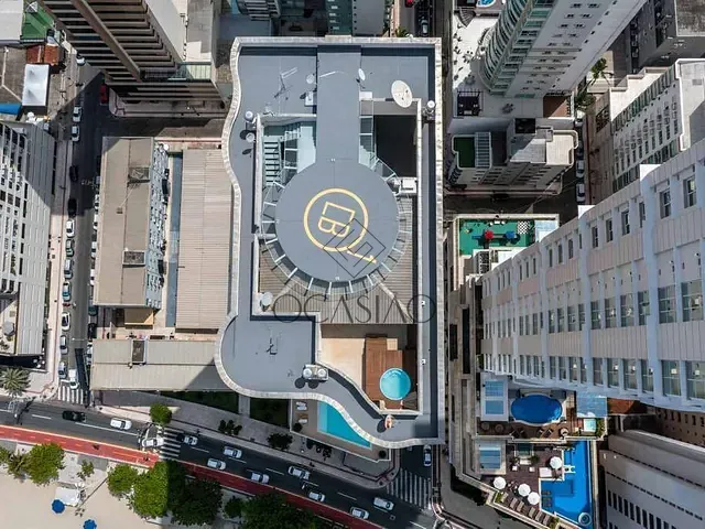 Apartamento com 309m², à venda, no bairro Centro em Balneário Camboriú