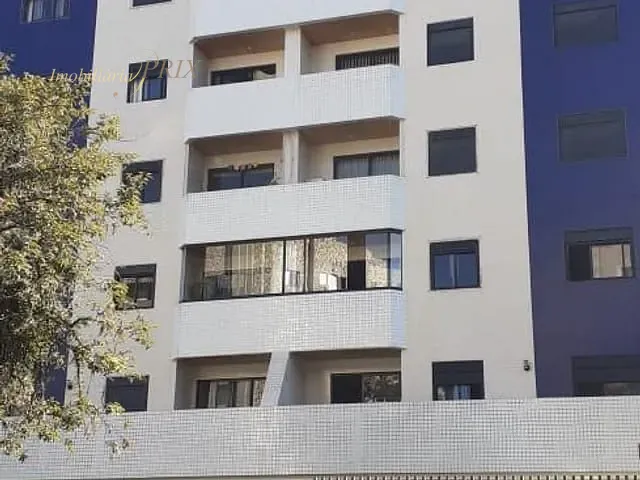 Apartamento com 115m² 3 quartos e 2 banheiros, para alugar, no bairro Bacacheri em Curitiba