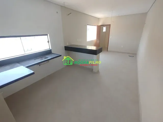 Prédio com 200m², para alugar, no bairro Cabral em Teresina