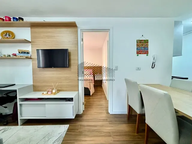 Apartamento 1 quarto e 1 banheiro, à venda, no bairro Centro em Curitiba