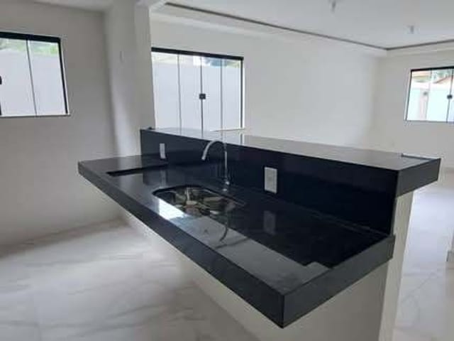 Apartamento 2 quartos e 1 banheiro, à venda, no bairro Parque Zabulão em Rio das Ostras
