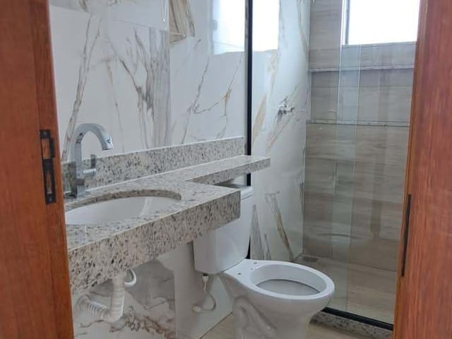 Apartamento 2 quartos e 1 banheiro, à venda, no bairro Parque Zabulão em Rio das Ostras