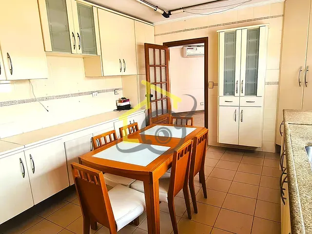 Apartamento com 370m² 4 quartos e 6 banheiros, à venda, no bairro Boqueirão em Santos