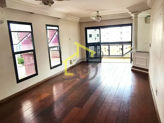 Apartamento com 370m² 4 quartos e 6 banheiros, à venda, no bairro Boqueirão em Santos