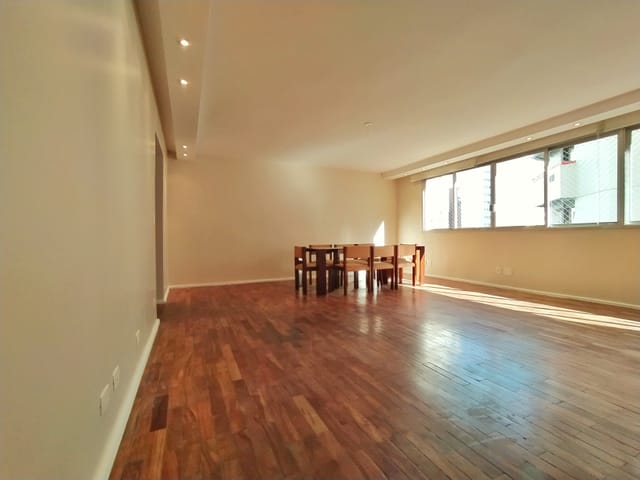 Apartamento com 271m² 3 quartos e 5 banheiros, à venda, no bairro Itaim Bibi em São Paulo