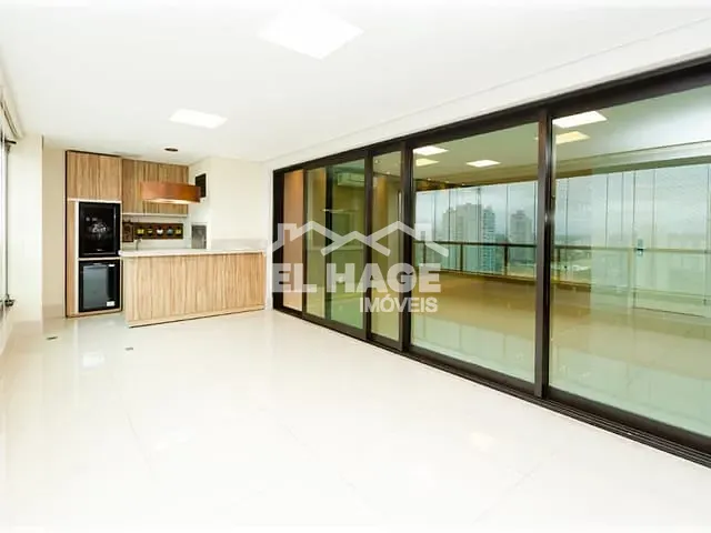 Apartamento com 247m² 4 quartos e 5 banheiros, à venda, no bairro Quilombo em Cuiabá