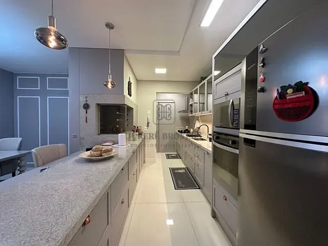 Apartamento com 137m² 2 quartos e 3 banheiros, à venda, no bairro Jurerê Internacional em Florianópolis