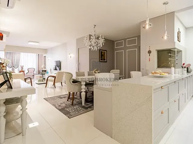 Apartamento com 137m² 2 quartos e 3 banheiros, à venda, no bairro Jurerê Internacional em Florianópolis