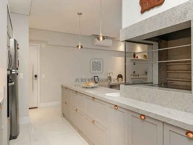 Apartamento com 137m² 2 quartos e 3 banheiros, à venda, no bairro Jurerê Internacional em Florianópolis