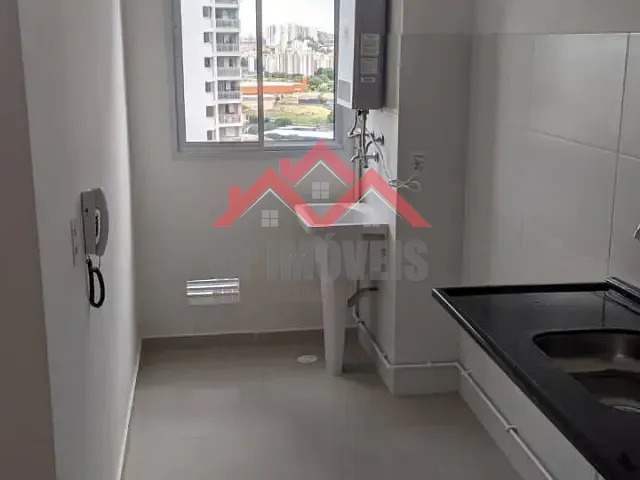 Apartamento 2 quartos e 1 banheiro, à venda, no bairro Jardim Monte Alegre em Taboão da Serra