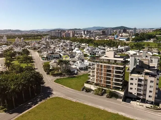 Apartamento com 121m² 3 quartos e 4 banheiros, à venda, no bairro Cidade Universitária Pedra Branca em Palhoça