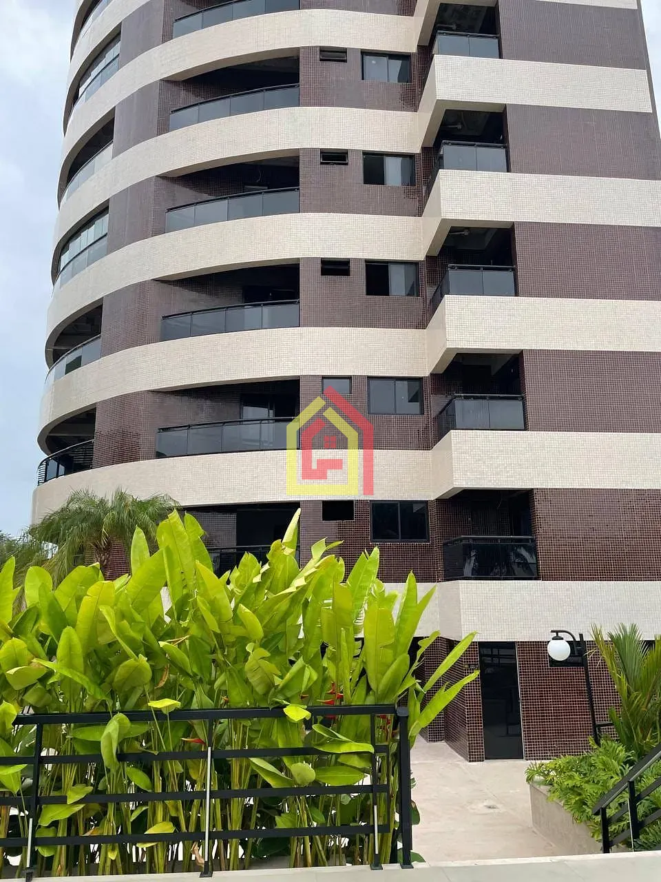 Apartamento à venda com 3 quartos, 3 suítes, 1 vaga e 10m² no Nova Marabá, Marabá (PA) — foto 2 de 7
