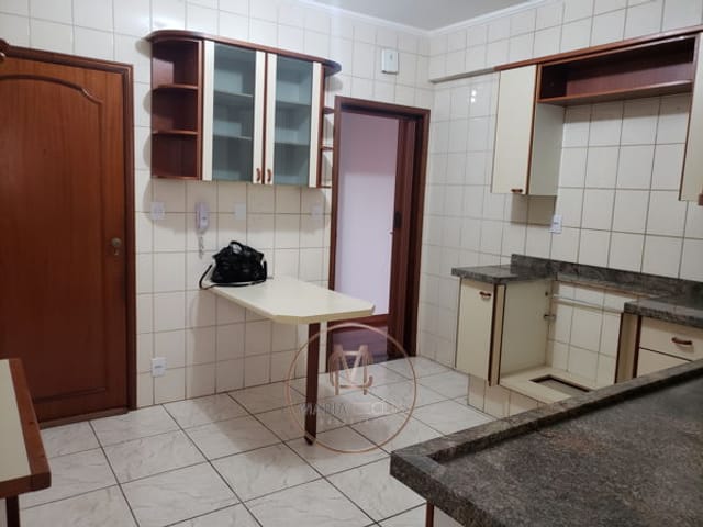 Apartamento com 202m² 3 quartos e 4 banheiros, à venda, no bairro Centro em Araraquara