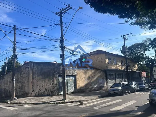 Prédio com 692m², à venda, no bairro Vila Eldízia em Santo André