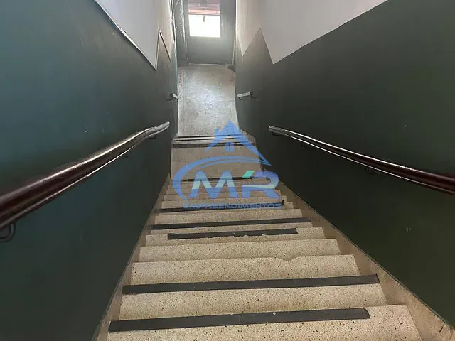 Prédio com 692m², à venda, no bairro Vila Eldízia em Santo André
