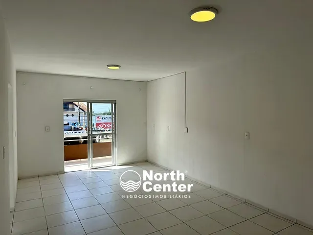 Apartamento 2 quartos e 1 banheiro, para alugar, no bairro Costeira  em Balneário Barra do Sul