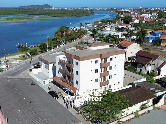 Apartamento 2 quartos e 1 banheiro, para alugar, no bairro Costeira  em Balneário Barra do Sul
