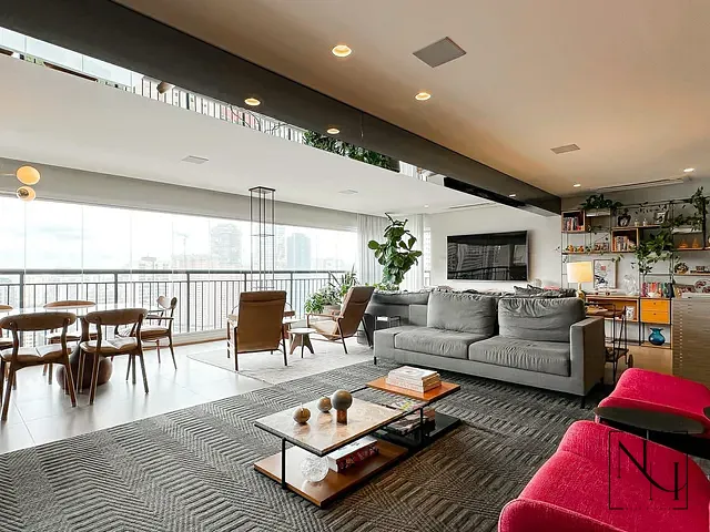 Apartamento com 213m² 3 quartos e 5 banheiros, à venda, no bairro Brooklin em São Paulo