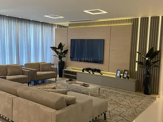 Apartamento 4 quartos e 3 banheiros, à venda, no bairro Centro em Balneário Camboriú