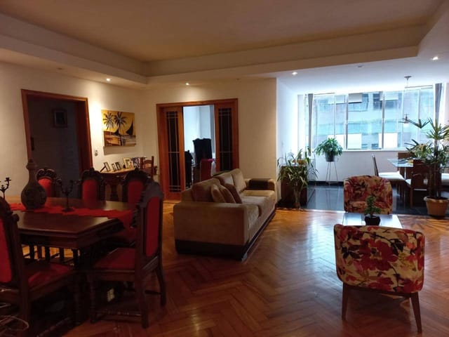 Apartamento 3 quartos e 1 banheiro, à venda, no bairro Centro em Petrópolis