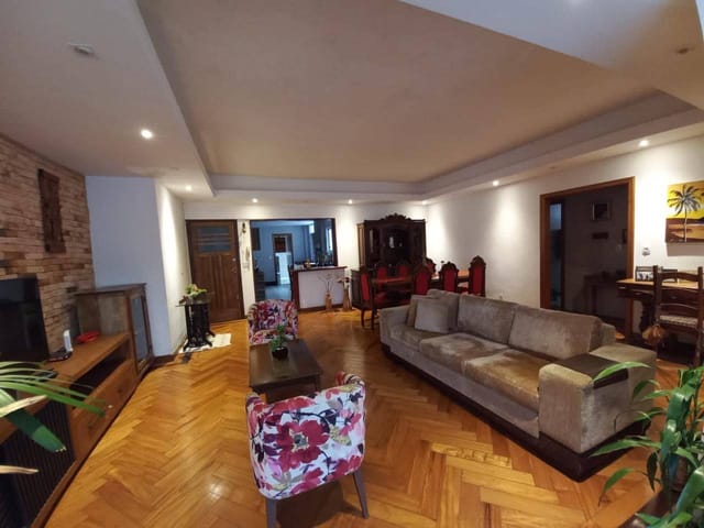 Apartamento 3 quartos e 1 banheiro, à venda, no bairro Centro em Petrópolis