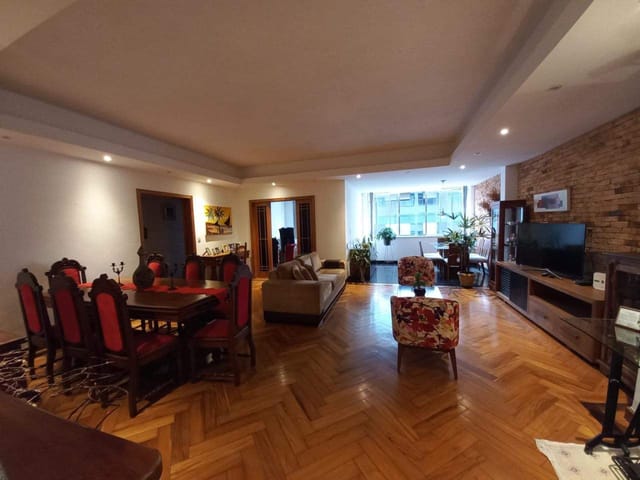 Apartamento 3 quartos e 1 banheiro, à venda, no bairro Centro em Petrópolis