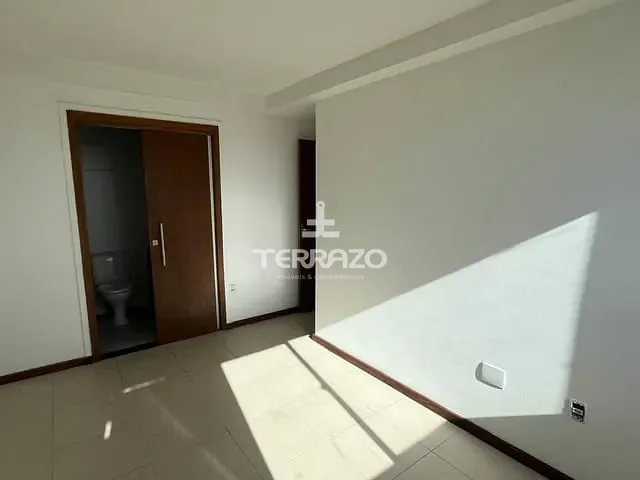 Apartamento com 65m² 2 quartos e 1 banheiro, à venda, no bairro Monte Castelo em Volta Redonda