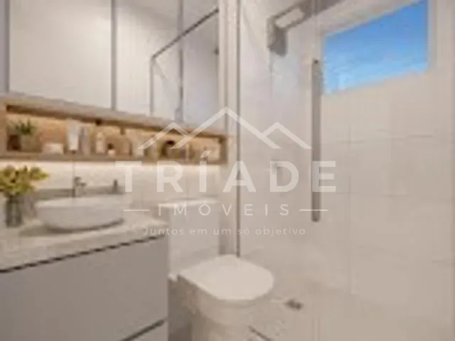 Apartamento 2 quartos e 1 banheiro, à venda, no bairro Santa Cândida em Curitiba