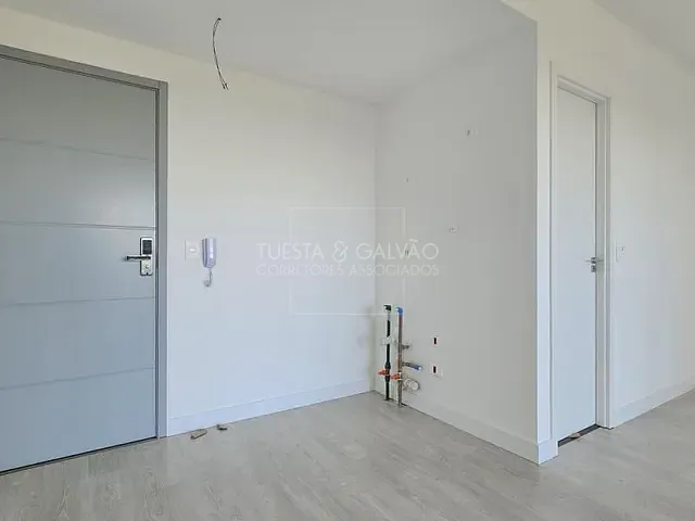 Apartamento com 33m² 1 quarto e 1 banheiro, à venda, no bairro Cristo Rei em Curitiba