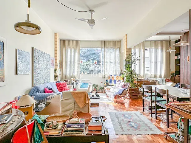 Apartamento com 120m² 2 quartos e 2 banheiros, à venda, no bairro Leme em Rio de Janeiro