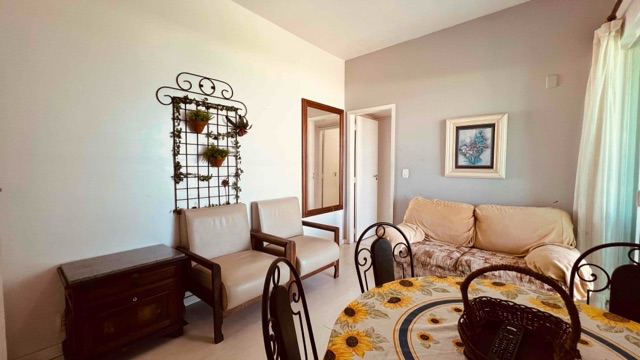 Apartamento 2 quartos e 2 banheiros, à venda, no bairro Vila Nova em Cabo Frio