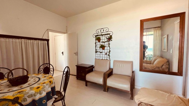 Apartamento 2 quartos e 2 banheiros, à venda, no bairro Vila Nova em Cabo Frio