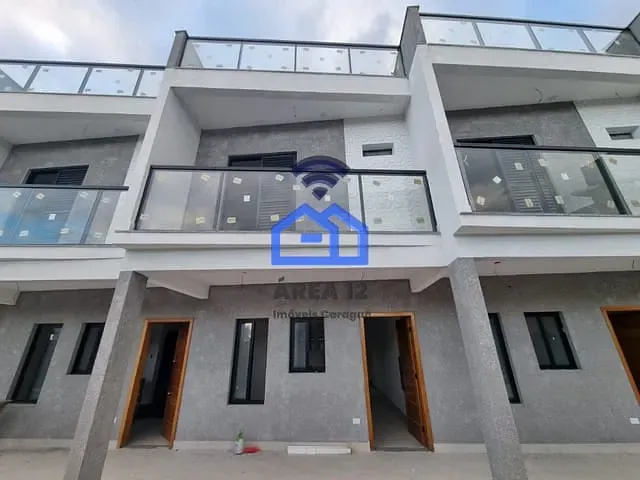 Casa com 180m² 2 quartos e 4 banheiros, à venda, no bairro Massaguaçu em Caraguatatuba