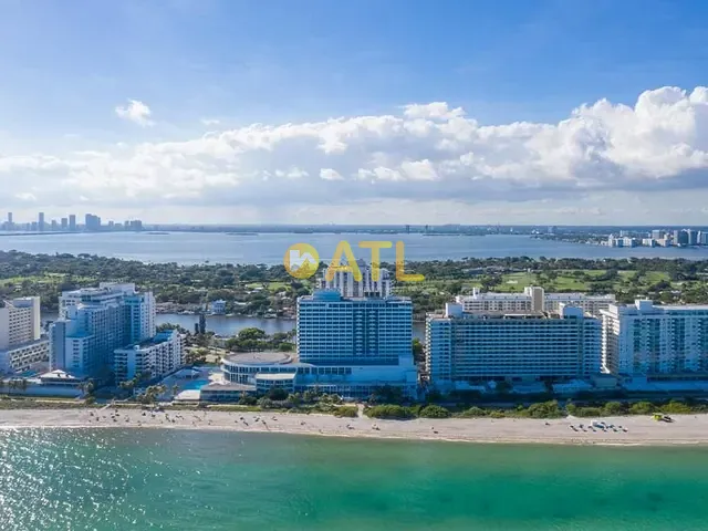Apartamento com 158m² 3 quartos e 2 banheiros, à venda, no bairro Condomínio Capomar em Miami Beach
