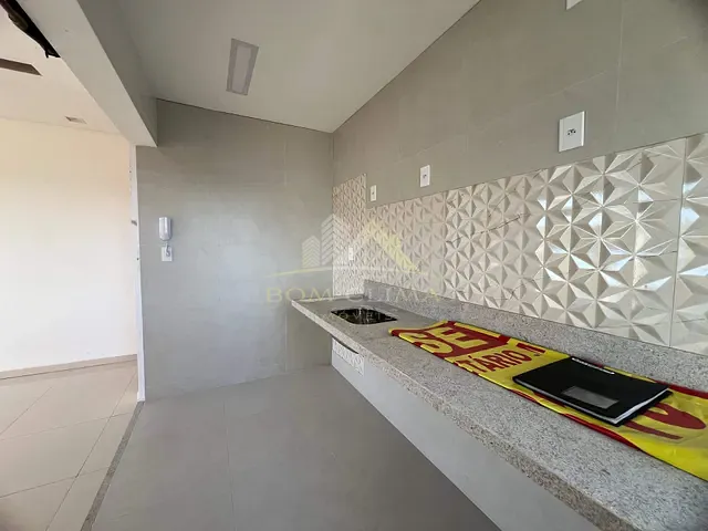 Apartamento 2 quartos e 2 banheiros, à venda, no bairro Bandeirantes em Juiz de Fora