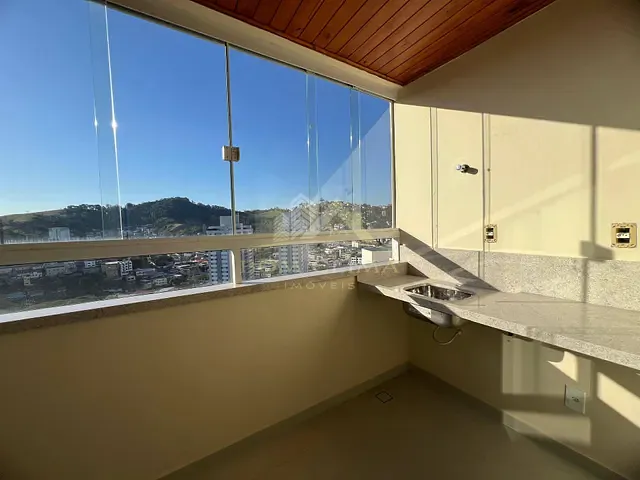 Apartamento 2 quartos e 2 banheiros, à venda, no bairro Bandeirantes em Juiz de Fora