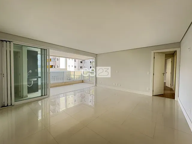 Apartamento com 158m² 3 quartos e 3 banheiros, à venda, no bairro Santa Rosa em Londrina
