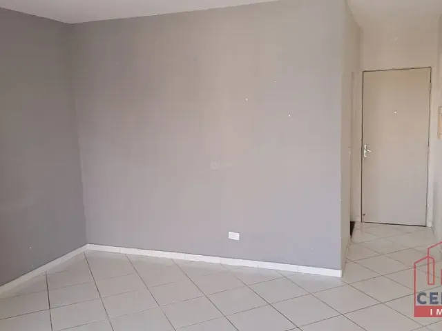 Apartamento com 68m² 3 quartos e 1 banheiro, à venda ou para alugar, no bairro Anhangabaú em Jundiaí