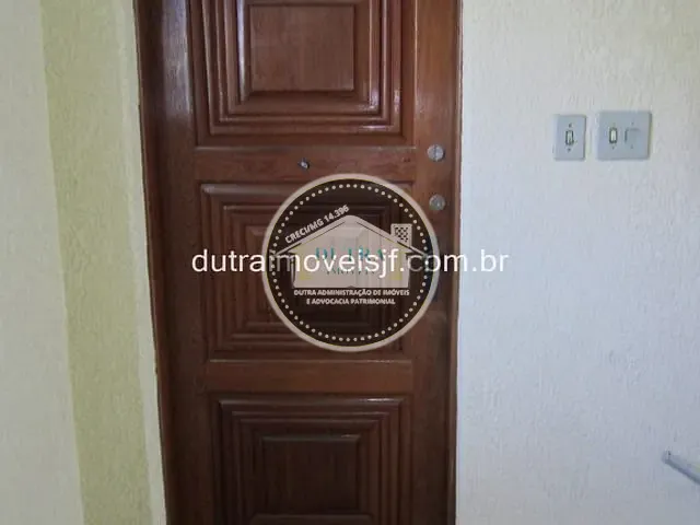 Apartamento com 80m² 2 quartos e 1 banheiro, para alugar, no bairro Centro em Juiz de Fora