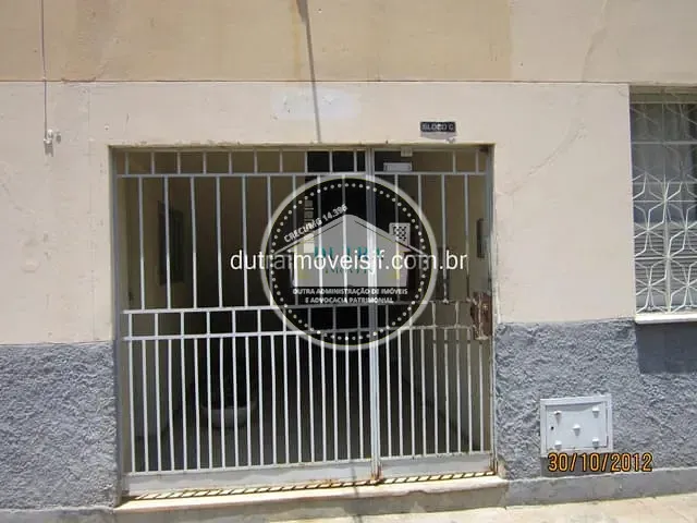 Apartamento com 80m² 2 quartos e 1 banheiro, para alugar, no bairro Centro em Juiz de Fora