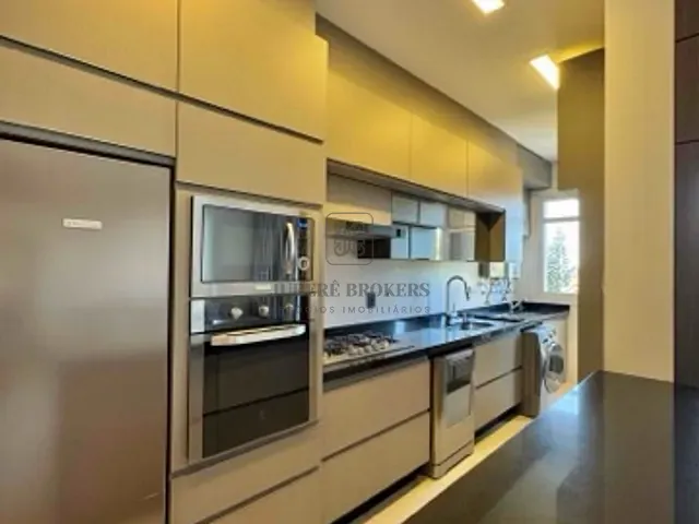 Apartamento com 197m² 3 quartos e 4 banheiros, à venda, no bairro Jurerê em Florianópolis