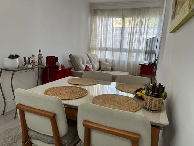 Apartamento 2 quartos e 2 banheiros, à venda, no bairro Nova Tatuí em Tatuí