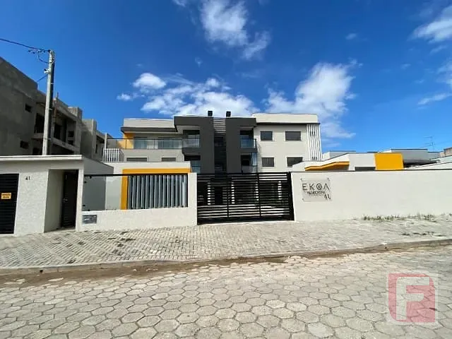 Apartamento 2 quartos e 2 banheiros, à venda, no bairro Itapema do Norte em Itapoá
